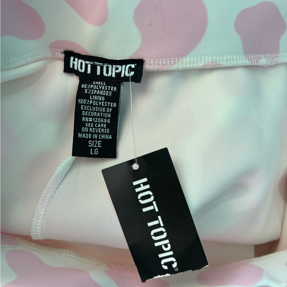 NWT Hot Topic Pink Cow Scuba Skater Mini Skirt w/Cow Drinking Strawberry Milk - Picture 4 of 5